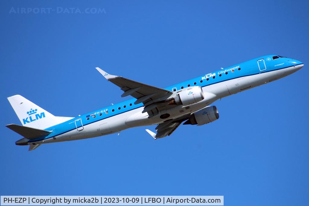 PH-EZP, 2010 Embraer 190LR (ERJ-190-100LR) C/N 19000347, Take off