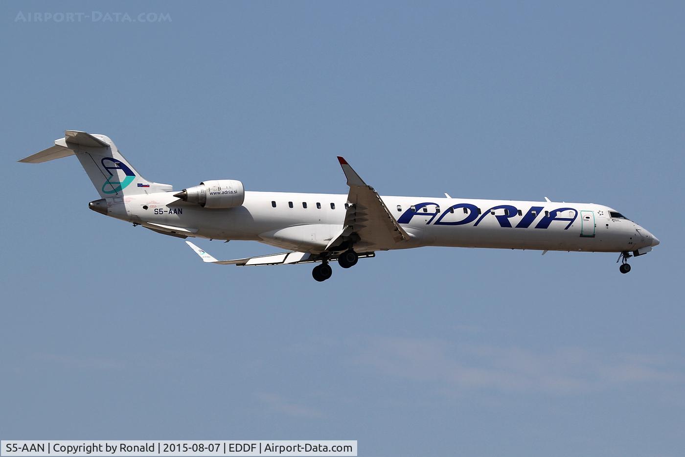 S5-AAN, 2008 Bombardier CRJ-900 NG (CL-600-2D24) C/N 15207, at fra