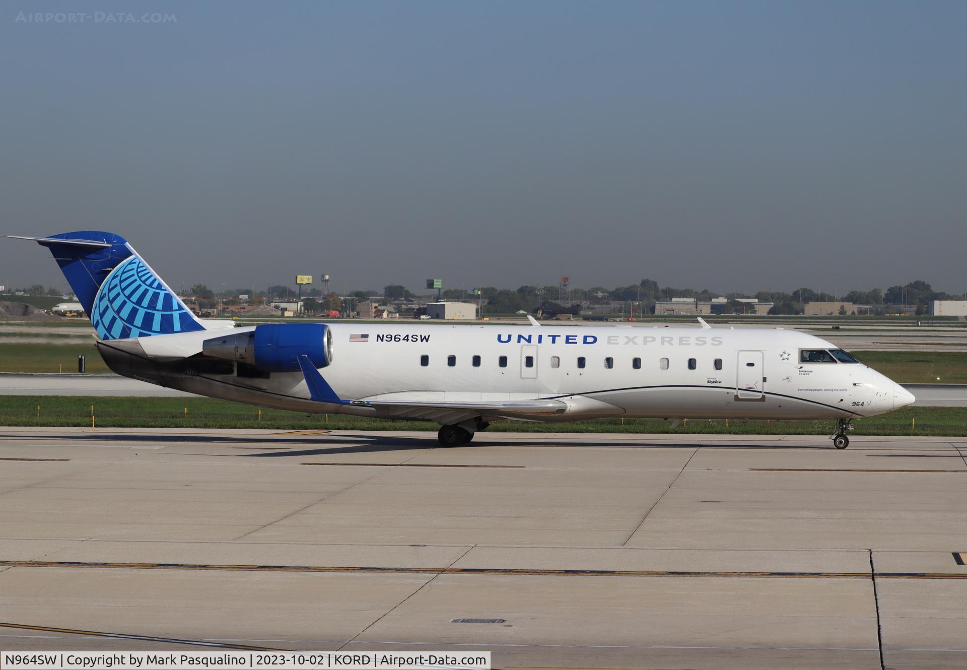 N964SW, 2003 Bombardier CRJ-200ER (CL-600-2B19) C/N 7868, CL-600-2B19