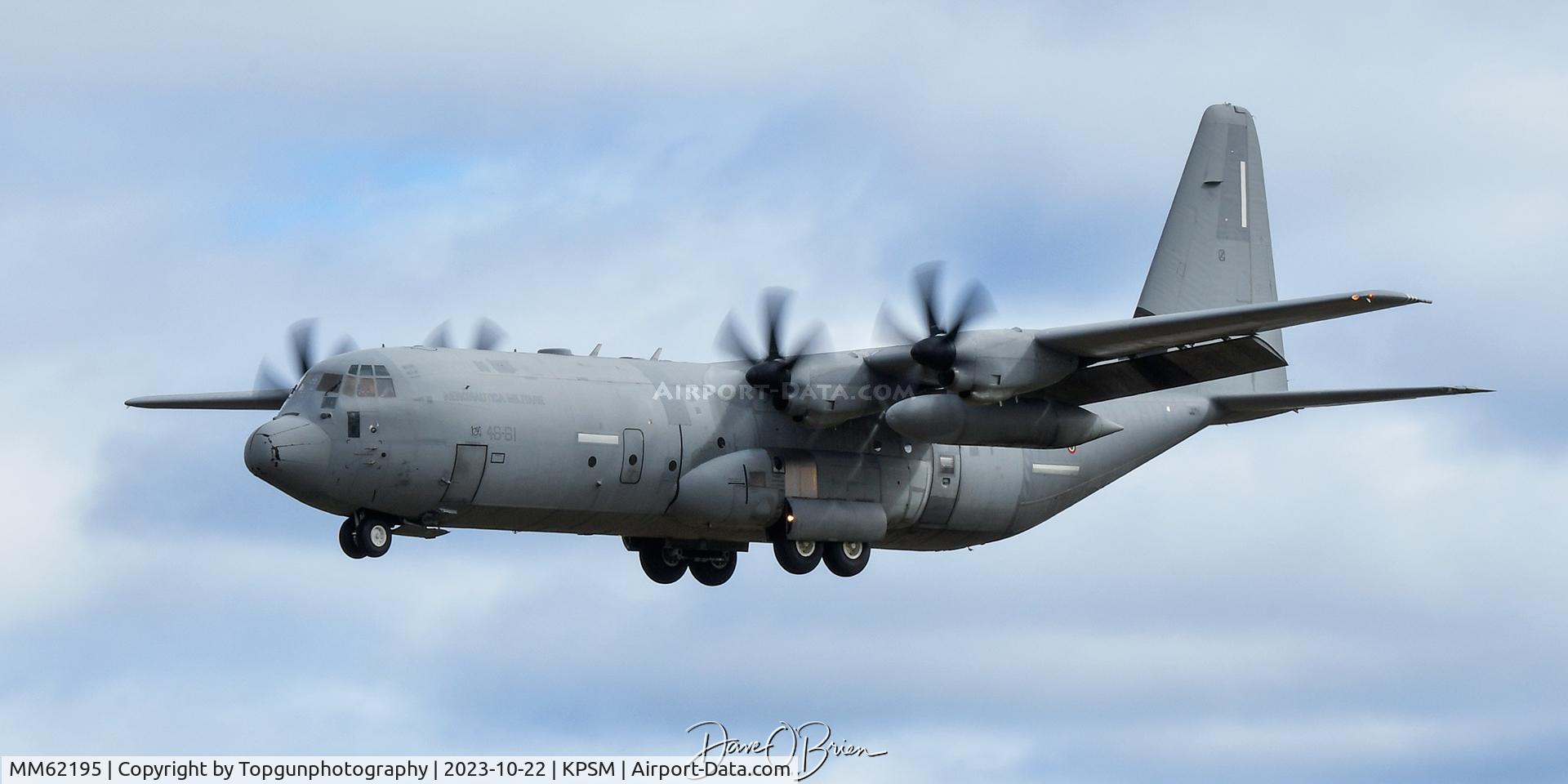 MM62195, Lockheed Martin C-130J-30 Super Hercules C/N 382-5549, IAM6400 on short approach