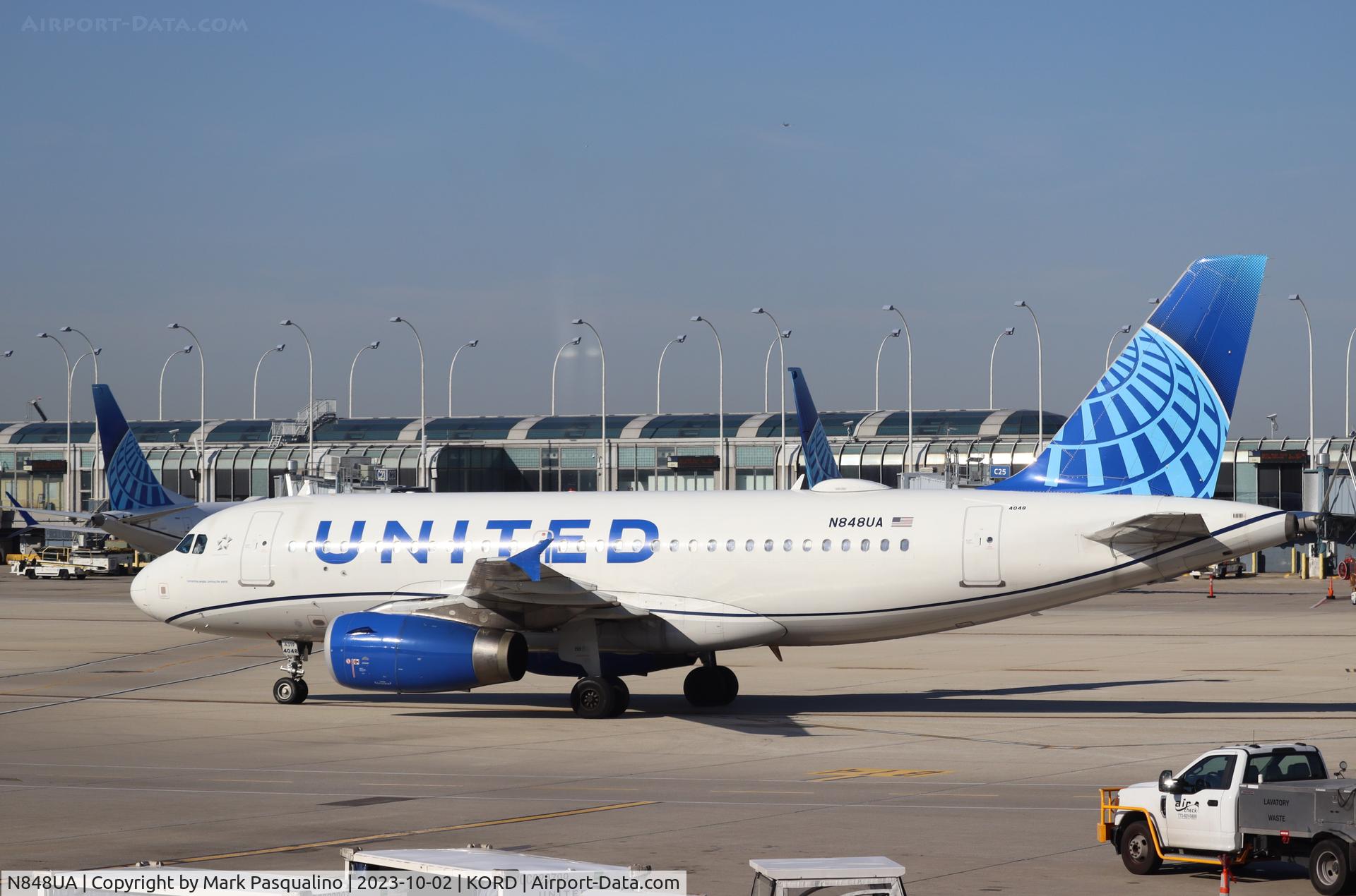 N848UA, 2002 Airbus A319-131 C/N 1647, Airbus A319-131
