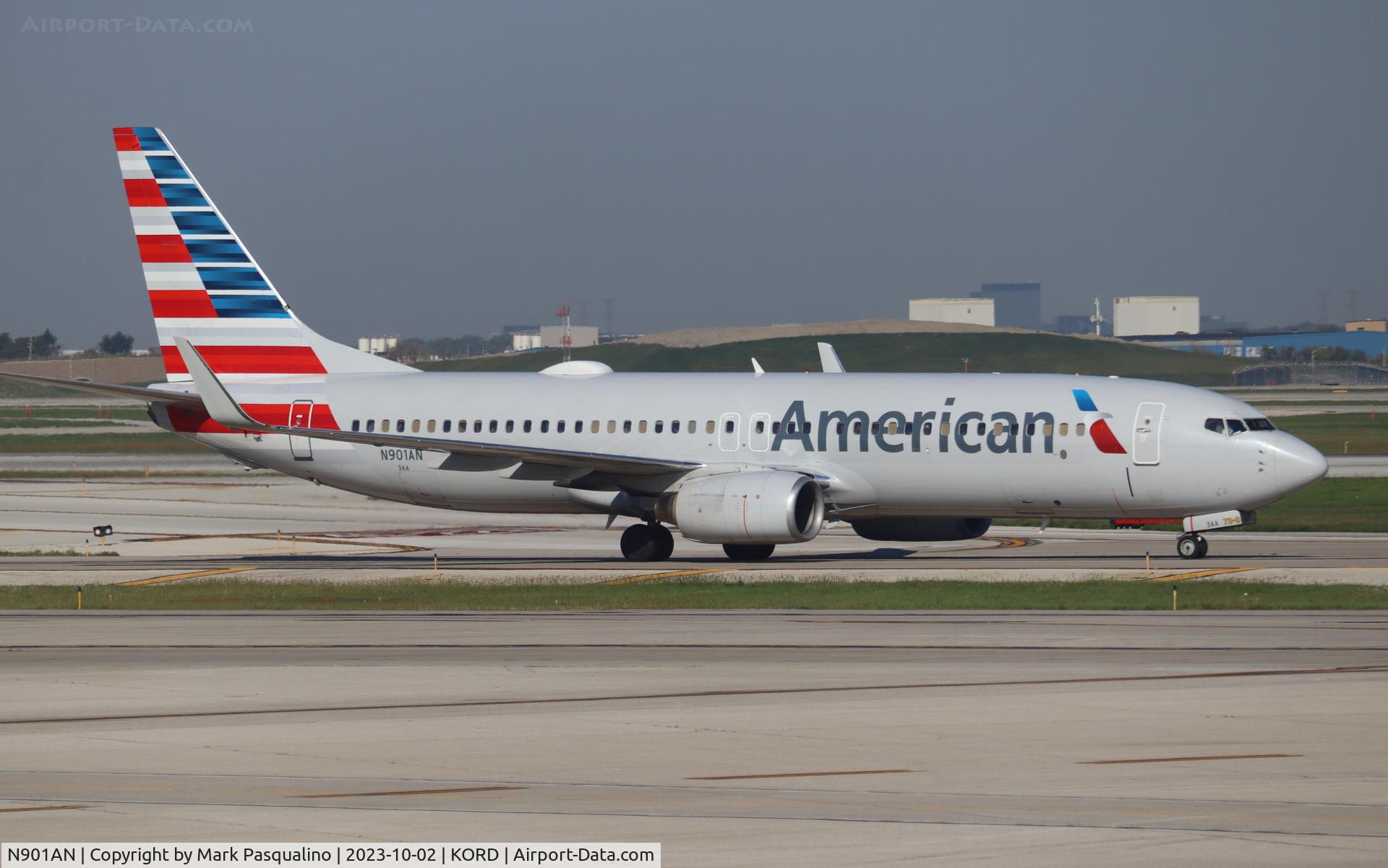 N901AN, 1999 Boeing 737-823 C/N 29503, Boeing 737-823