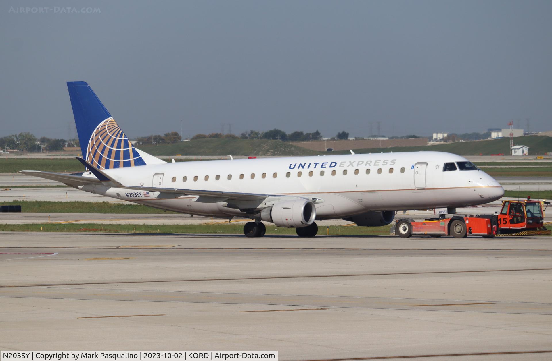 N203SY, 2016 Embraer 175LR (ERJ-170-200LR) C/N 17000625, ERJ-170-200LR