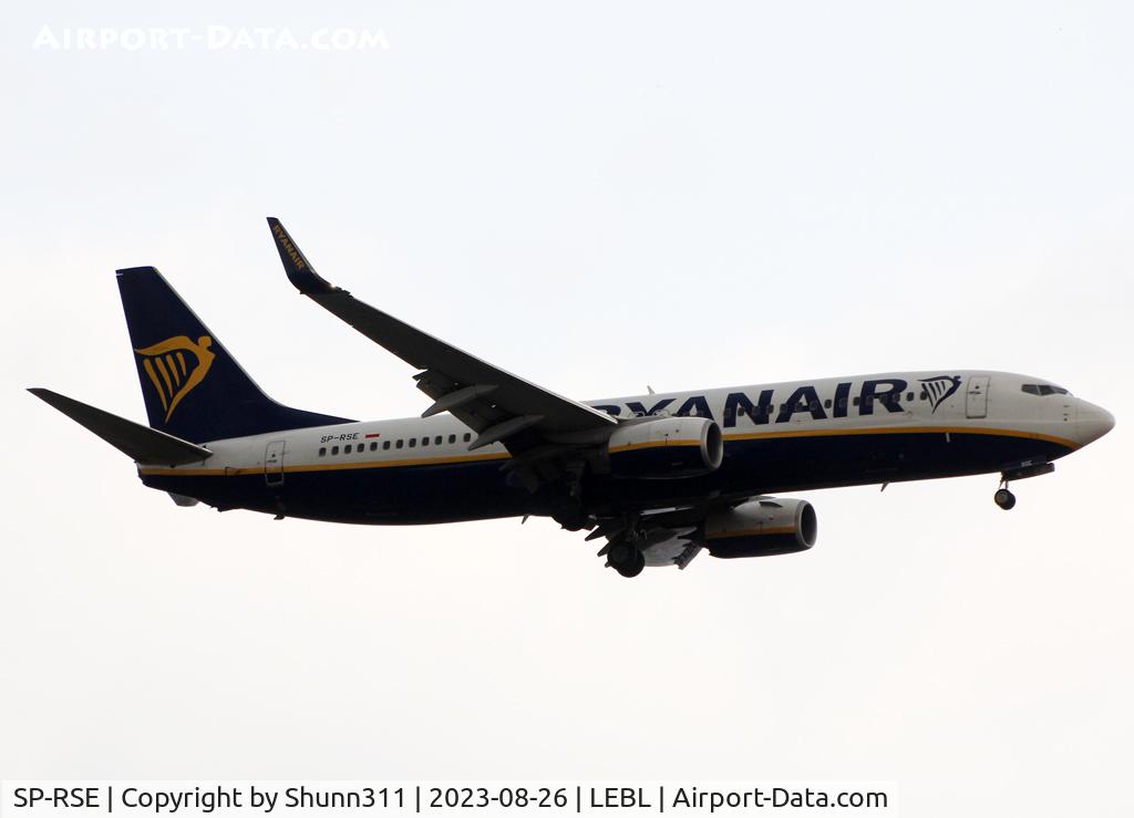 SP-RSE, 2018 Boeing 737-800 C/N 44839, Landing rwy 06L