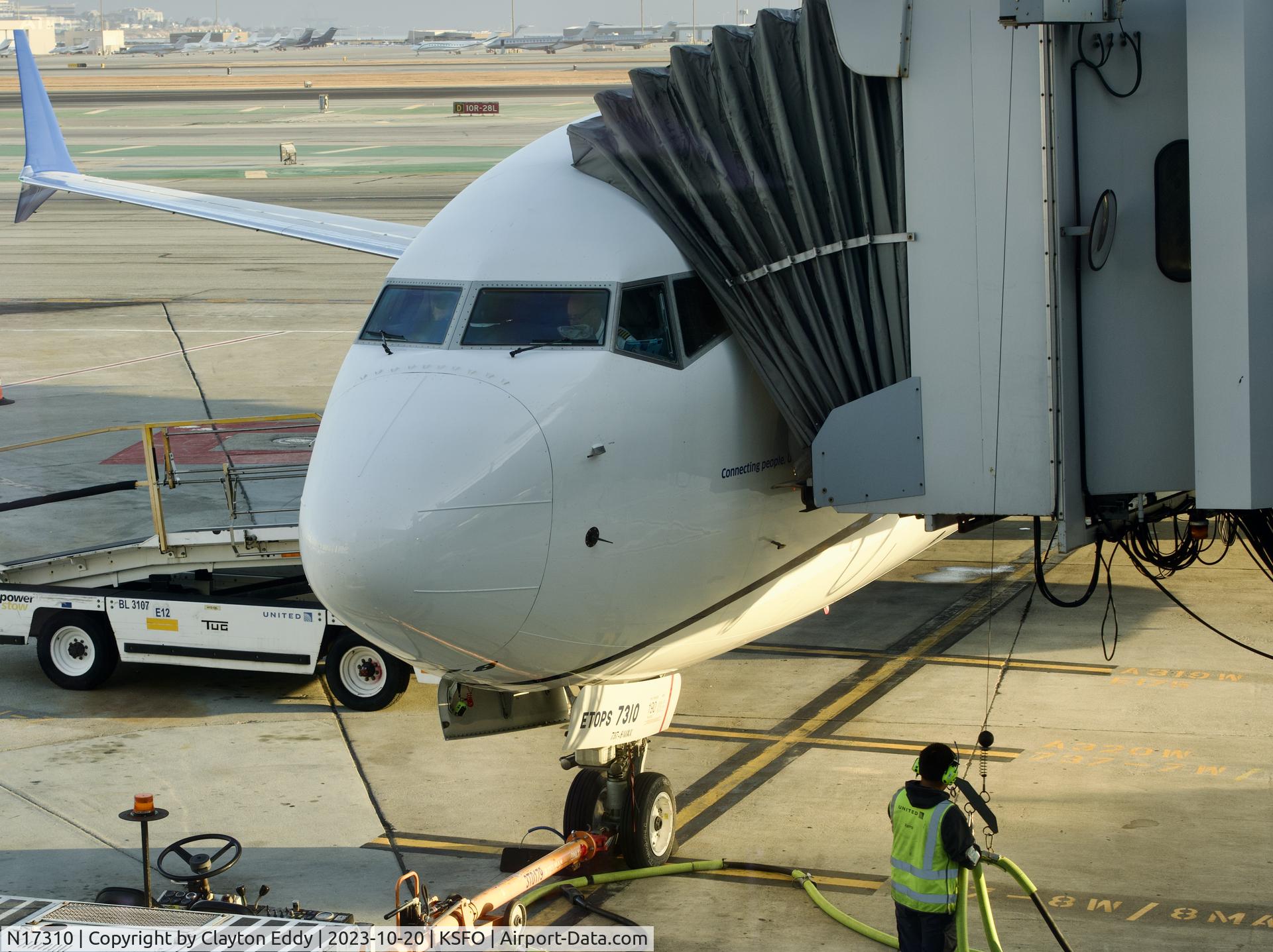 N17310, 2023 Boeing 737-8 MAX C/N 67566, SFO 2023.