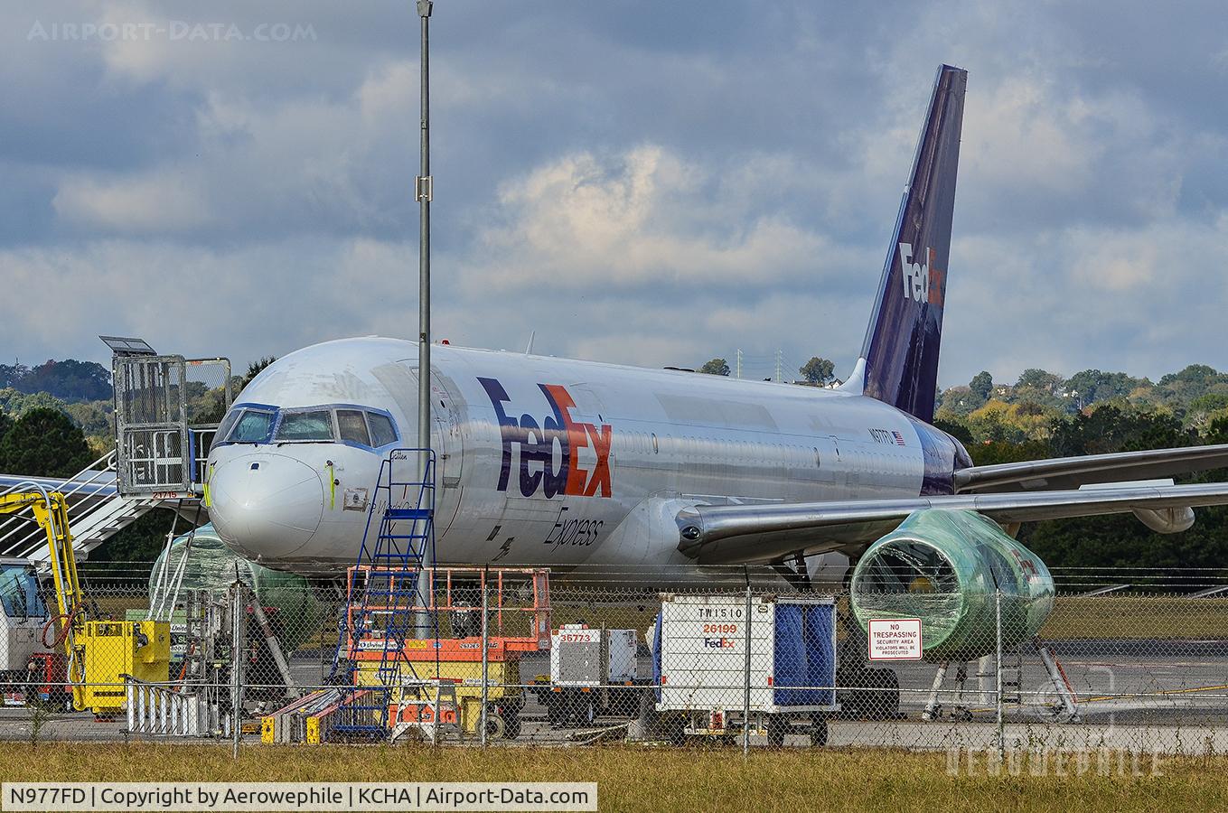 N977FD, 1988 Boeing 757-236 C/N 24118, Sitting at the FedEx facility at Chattanooga Airport after a crash landing a few days before due to hydraulic failure. The 757 has been returned to its feet. Engines wrapped in plastic. It awaits its fate.