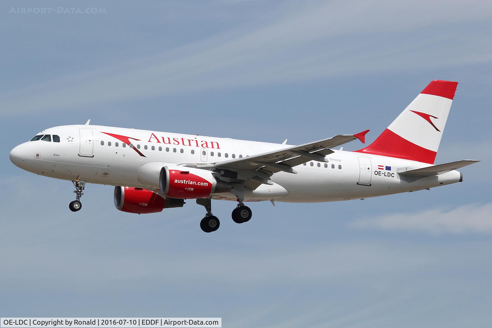 OE-LDC, 2004 Airbus A319-112 C/N 2262, at fra