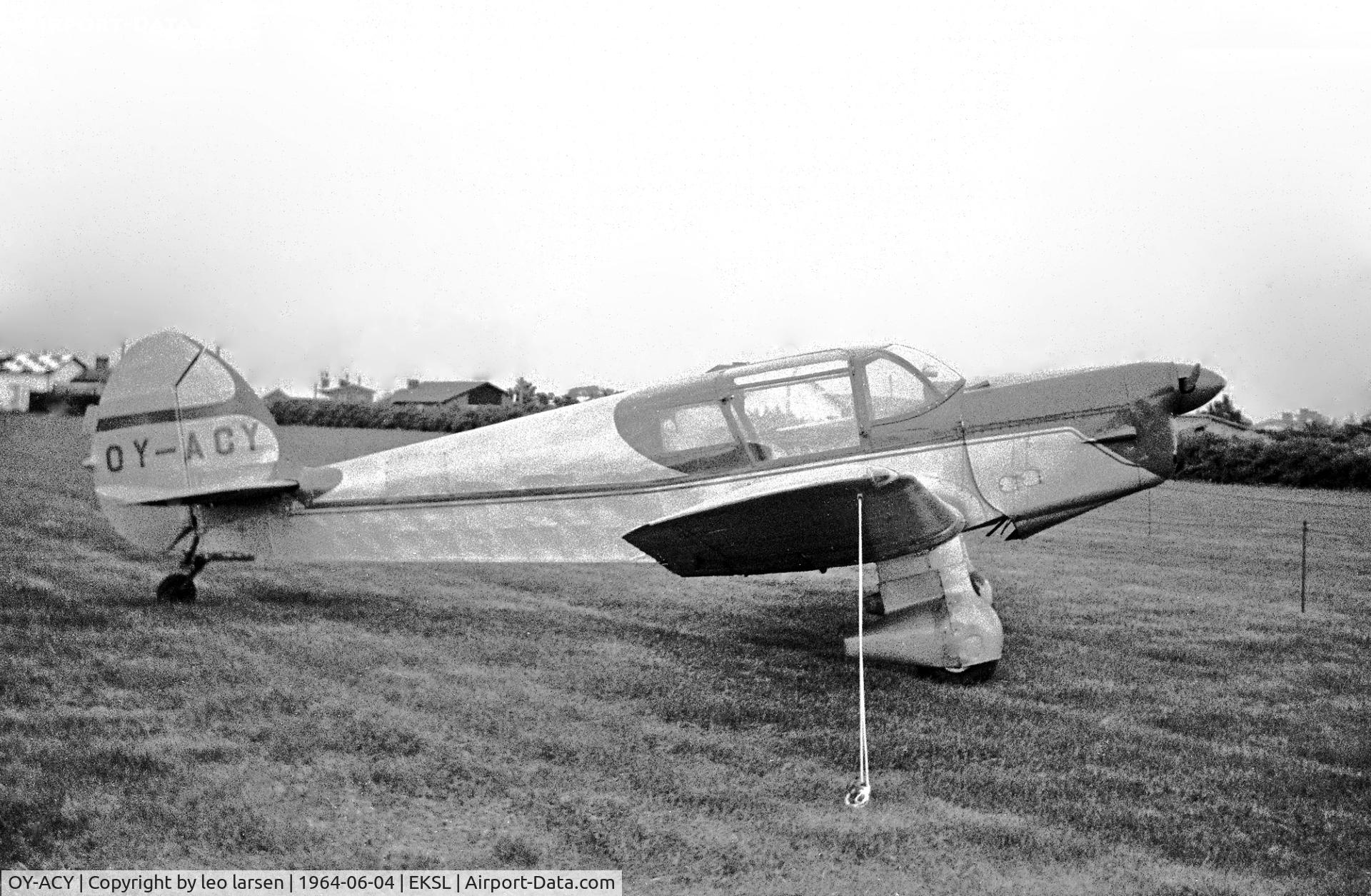 OY-ACY, 1943 Percival P-34 Proctor III C/N H.187, Skovlunde Air Show 4.6.1964