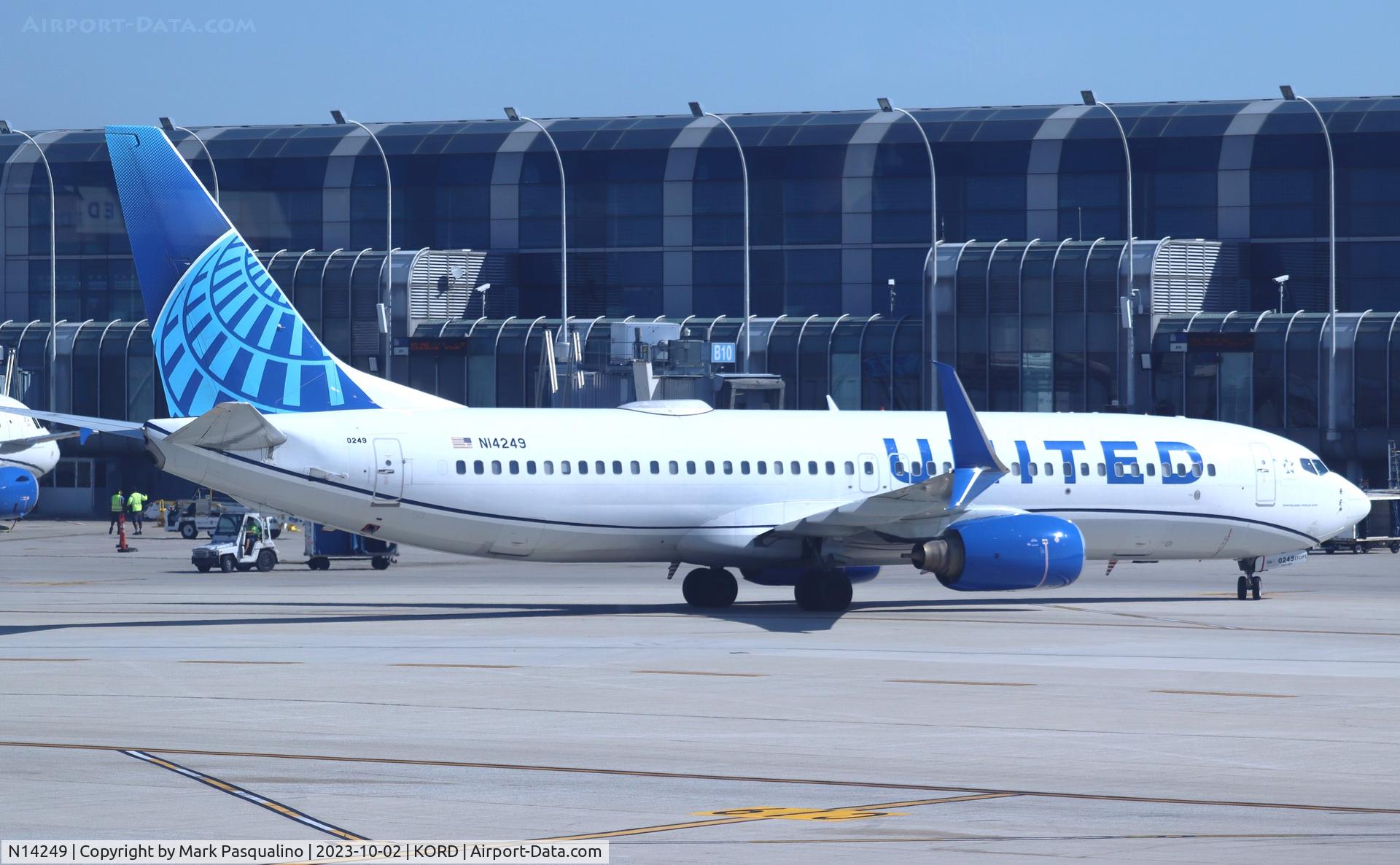 N14249, 1999 Boeing 737-824 C/N 28809, Boeing 737-824