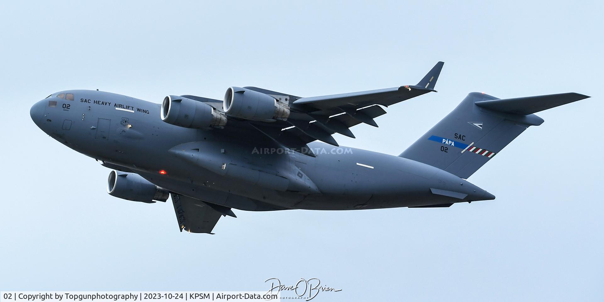 02, 2009 Boeing C-17A Globemaster III C/N F-210, BURTAK20 heading out to BZE