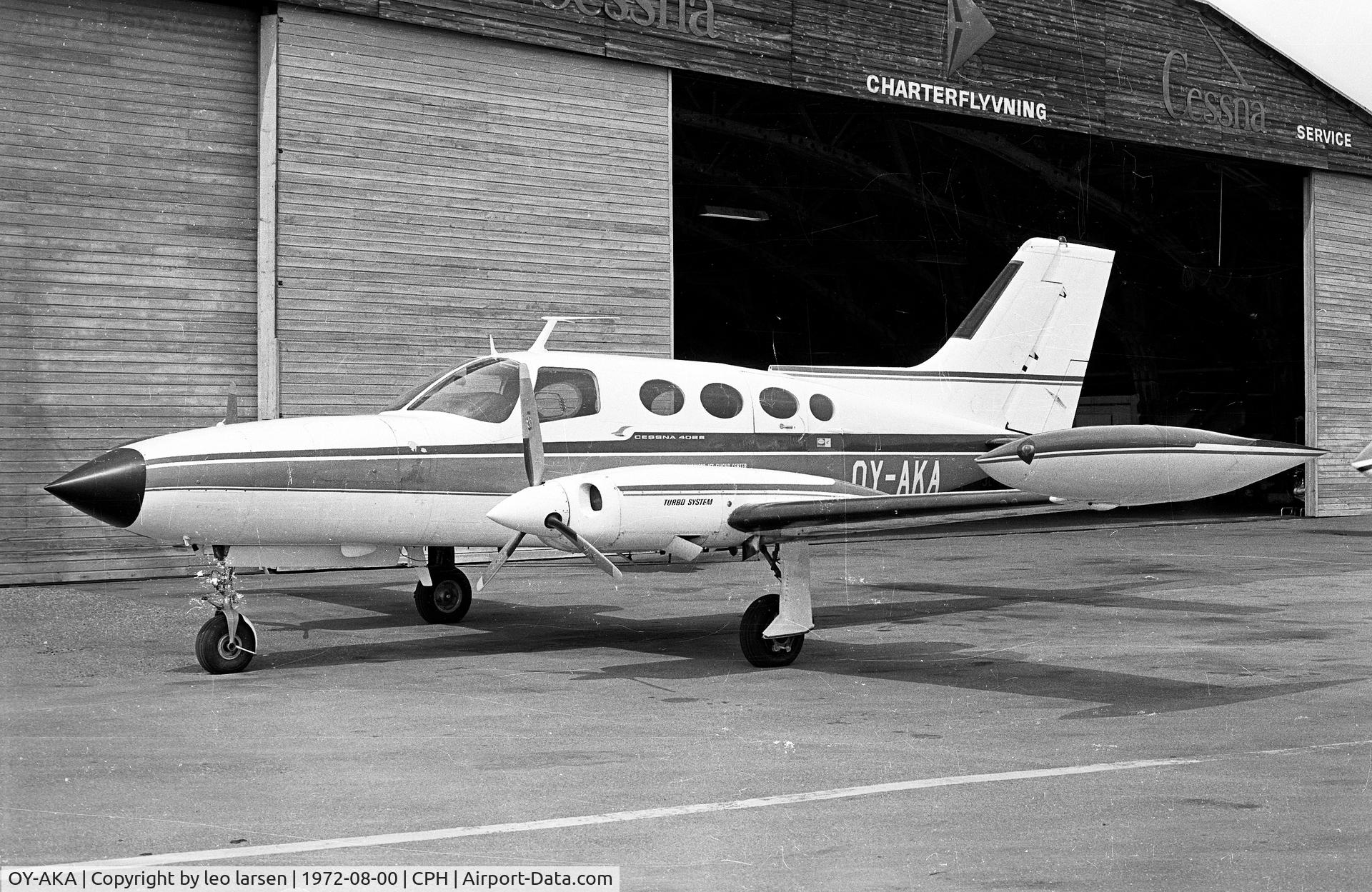 OY-AKA, 1970 Cessna 402B C/N 402B-0015, Copenhagen august 1972