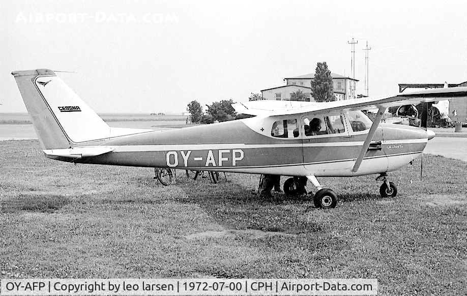 OY-AFP, 1960 Cessna 172B C/N 17247957, Copenhagen juli 1972