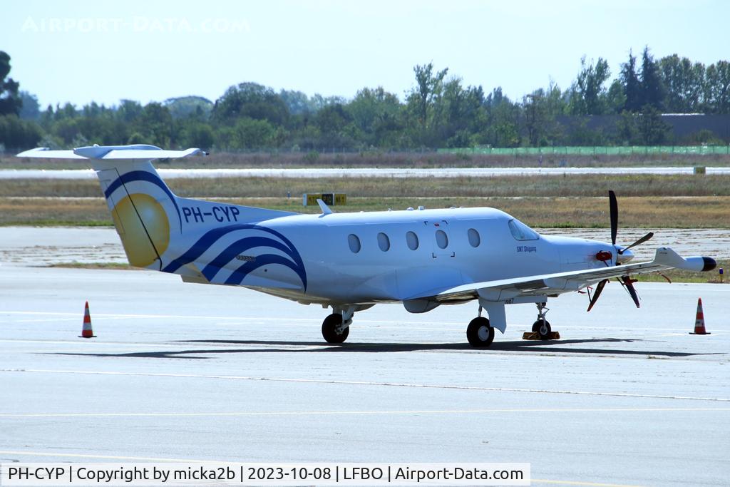 PH-CYP, 2017 Pilatus PC-12/47E C/N 1687, Parked