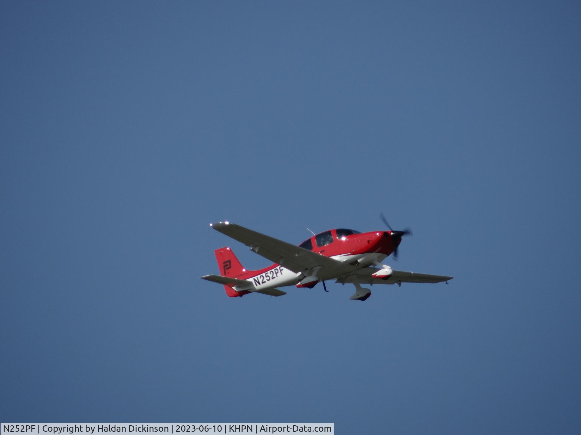 N252PF, 2022 Cirrus SR20 C/N 8535, Taking off from KHPN
