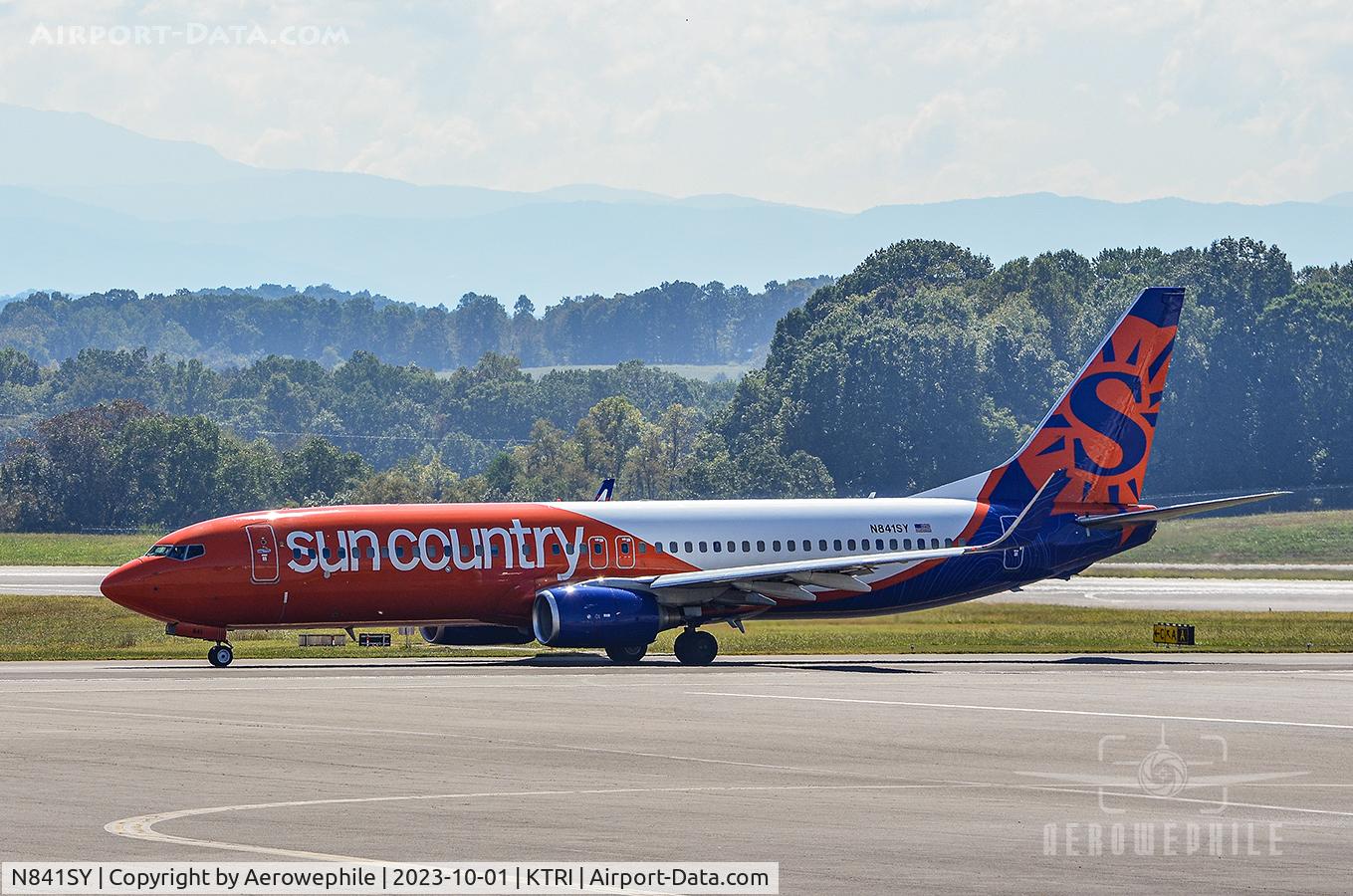N841SY, 2010 Boeing 737-8JP C/N 40865, Taxing out to Runway 23 for departure from Tri-Cities Airport.