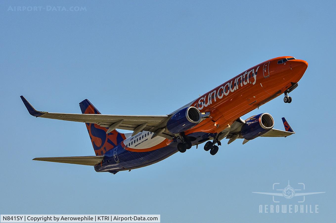 N841SY, 2010 Boeing 737-8JP C/N 40865, Taking off from Tri-Cities Airport.