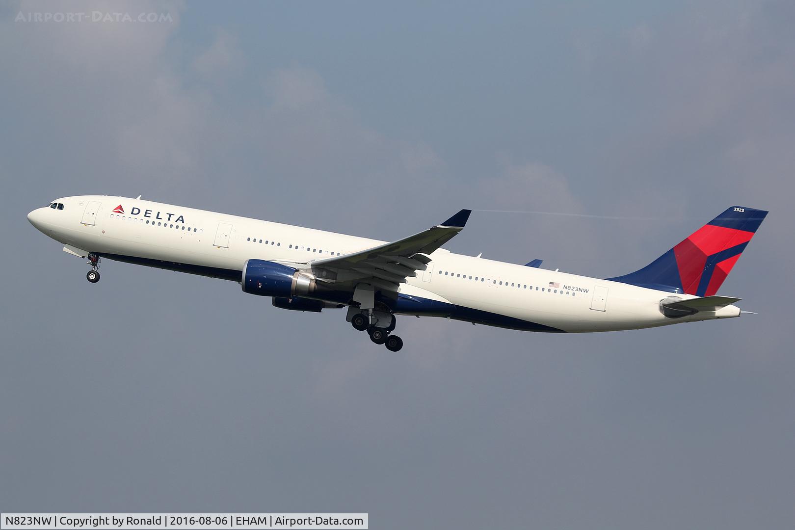 N823NW, 2015 Airbus A330-302 C/N 1628, at spl