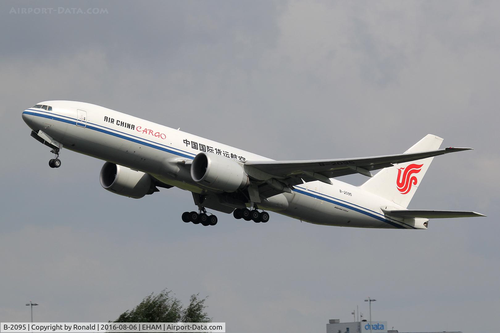 B-2095, 2013 Boeing 777-FFT C/N 44678, at spl