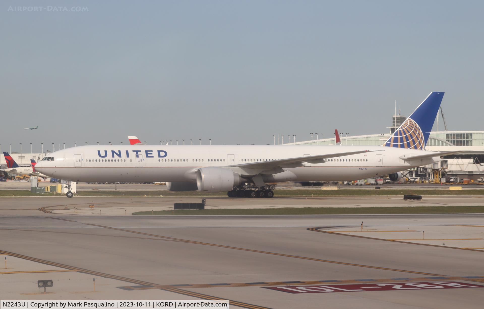 N2243U, 2017 Boeing 777-300/ER C/N 63723, Boeing 777-322/ER