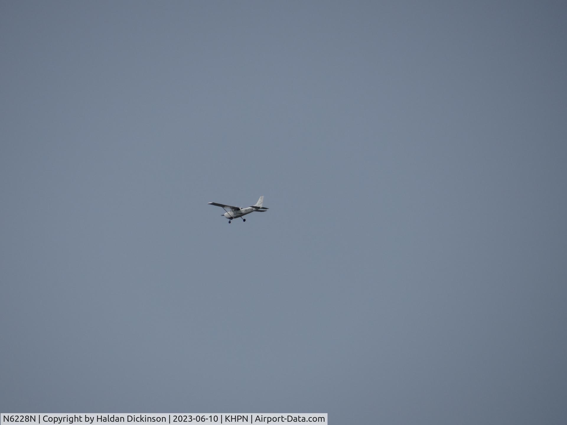 N6228N, 2008 Cessna 172S C/N 172S10695, 2008 Cessna 172S