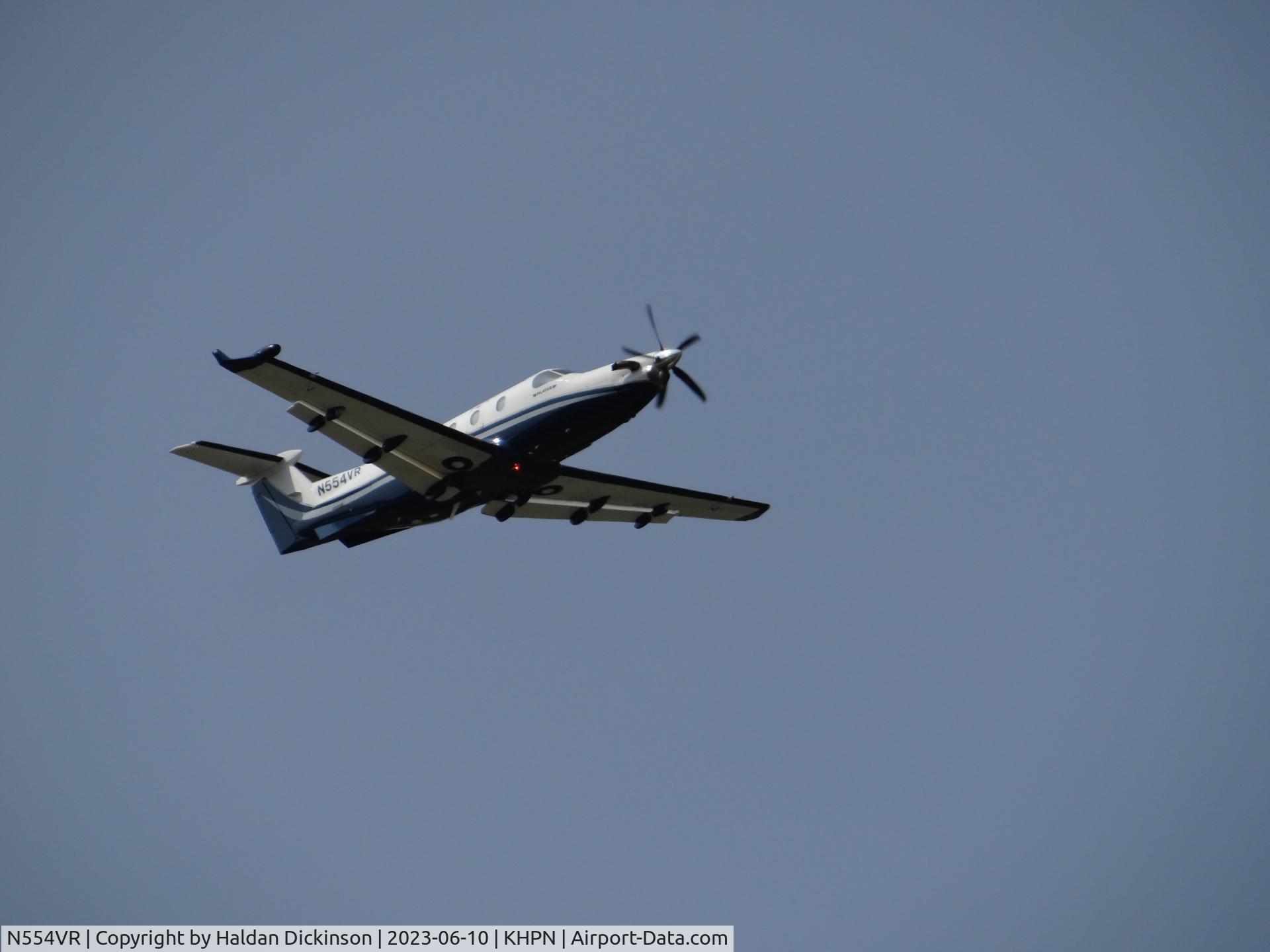 N554VR, 1999 Pilatus PC-12/45 C/N 288, 1999 Pilatus PC-12/45
Takeoff