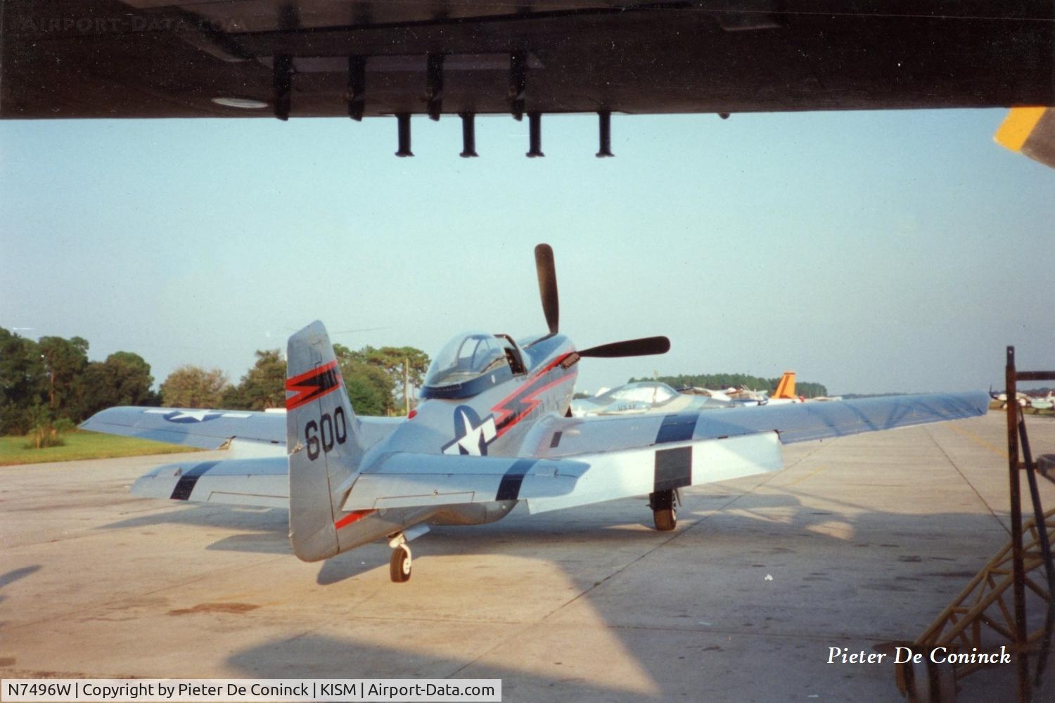 N7496W, 1957 North American/aero Classics P-51D C/N 44-74950, Tom Reilly Aviation at Kissimmee. The original 44-74950 crashed on Aug 25,1971 while performing aerobatics.
The identity of the airframe was transferred to an Australian CA-18 with c/n 1500. Registered as N20JS, later N7496W and N51DT. (info Joe Baugher)