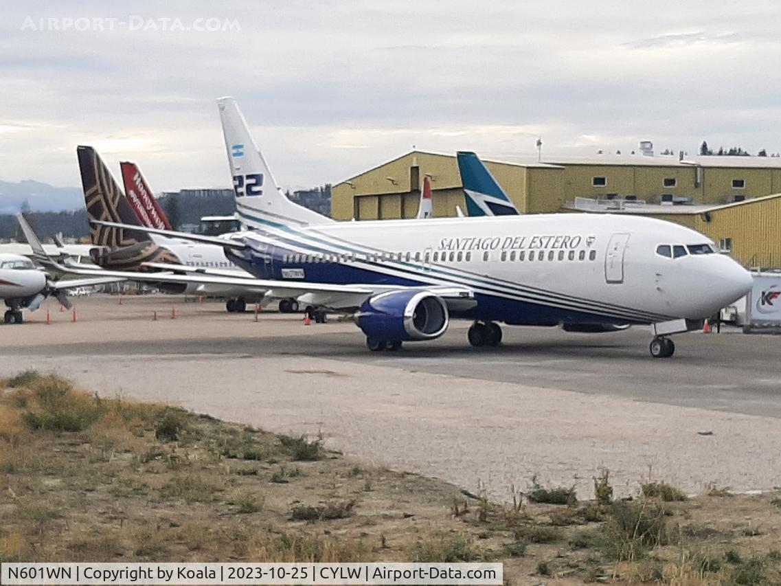 N601WN, 1995 Boeing 737-3H4 C/N 27695, Arrival from Port Alberni.