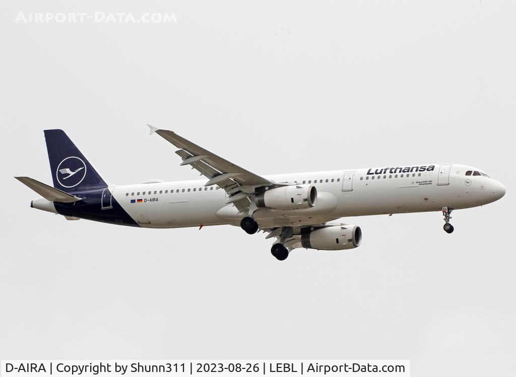 D-AIRA, 1993 Airbus A321-131 C/N 0458, LAnding rwy 06L in new c/s
