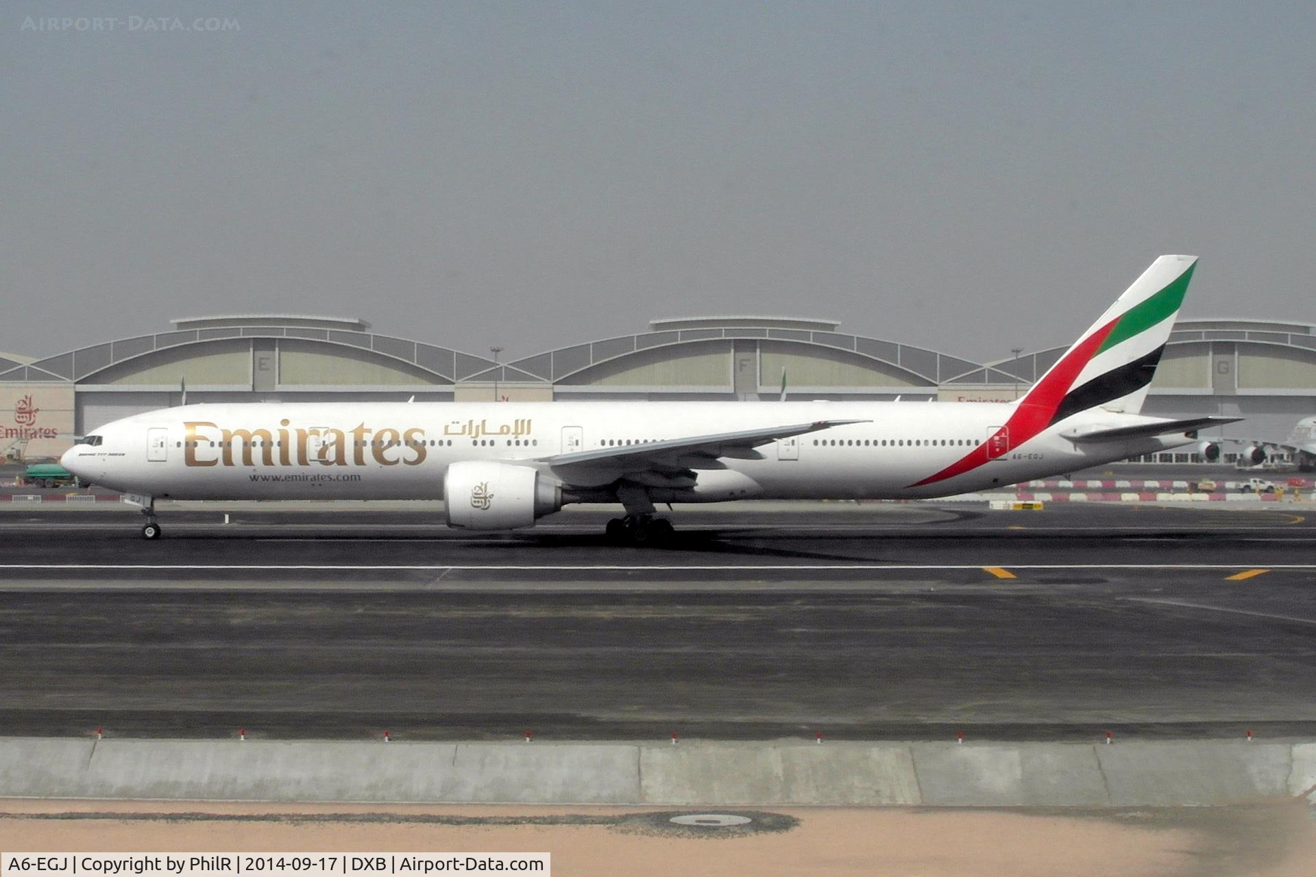 A6-EGJ, 2011 Boeing 777-31H/ER C/N 38989, A6-EGJ 2011 Emirates B777-300 DXB