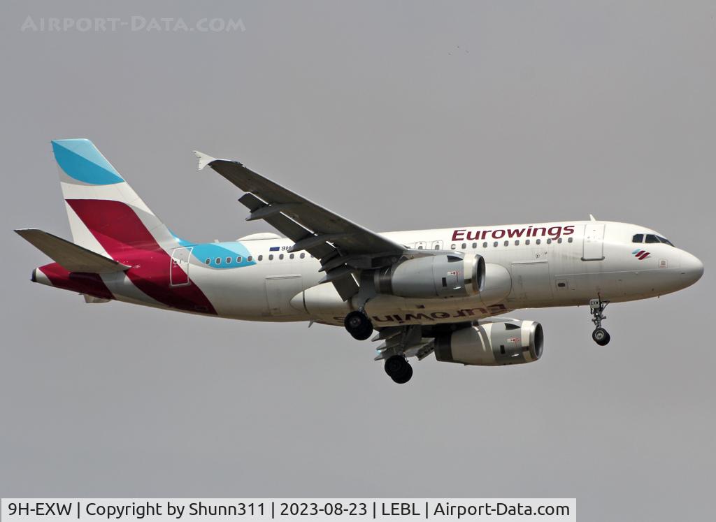 9H-EXW, 2013 Airbus A319-100 C/N 5535, Landing rwy 06L