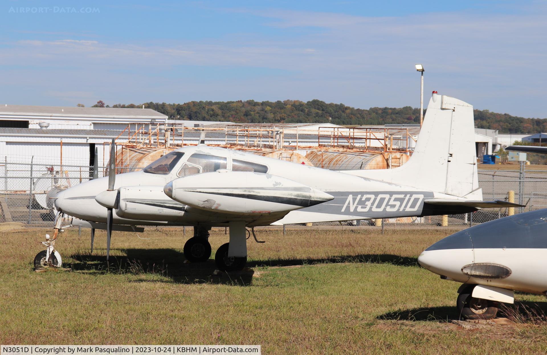 N3051D, 1956 Cessna 310 C/N 35251, Cessna 310