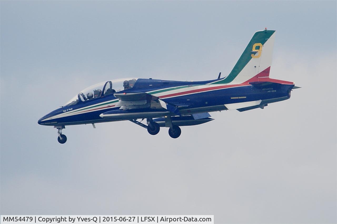 MM54479, Aermacchi MB-339PAN C/N 6674/069/AD008, Aermacchi MB-339PAN, N°9 of Frecce Tricolori Aerobatic Team 2015, On final rwy 29, Luxeuil-Saint Sauveur