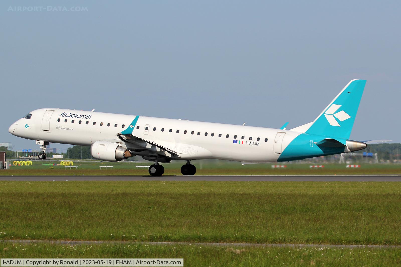 I-ADJM, 2009 Embraer 195LR (ERJ-190-200LR) C/N 19000258, at spl