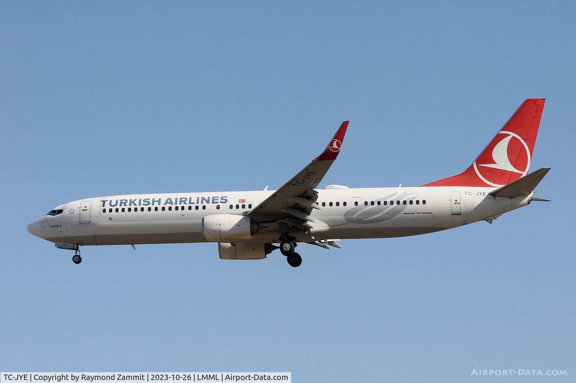 TC-JYE, 2012 Boeing 737-9F2/ER C/N 40979, B737-900 TC-JYE Turkish Airlines