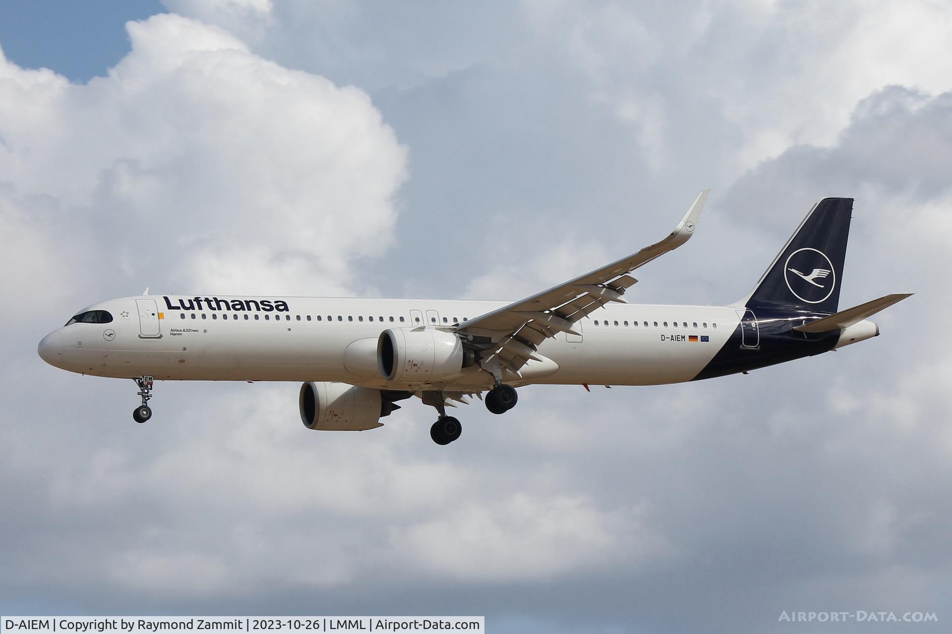 D-AIEM, 2021 Airbus A321-271NX C/N 10817, A321Neo D-AIEM Lufthansa