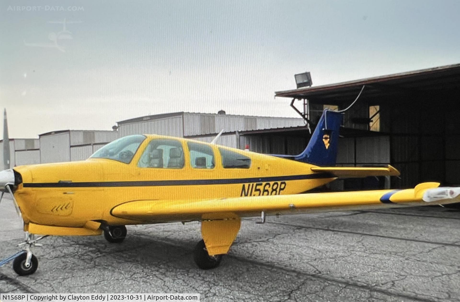 N1568P, 1988 Beech F33A Bonanza C/N CE-1298, Not my pic.