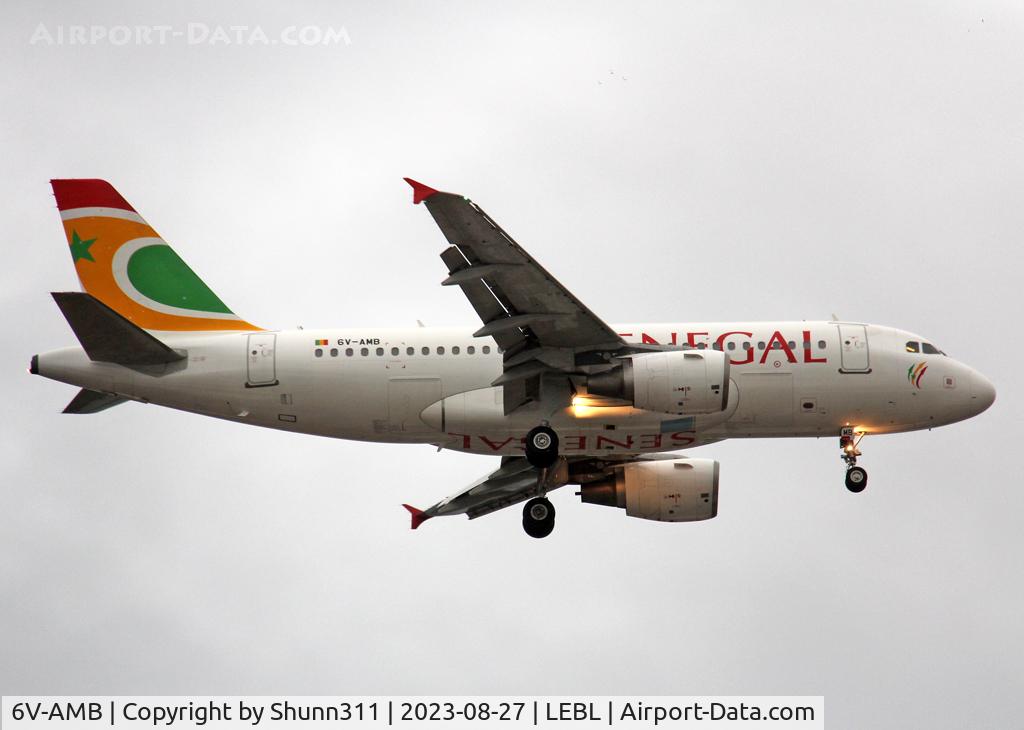 6V-AMB, 2007 Airbus A319-111 C/N 3078, Landing rwy 24R