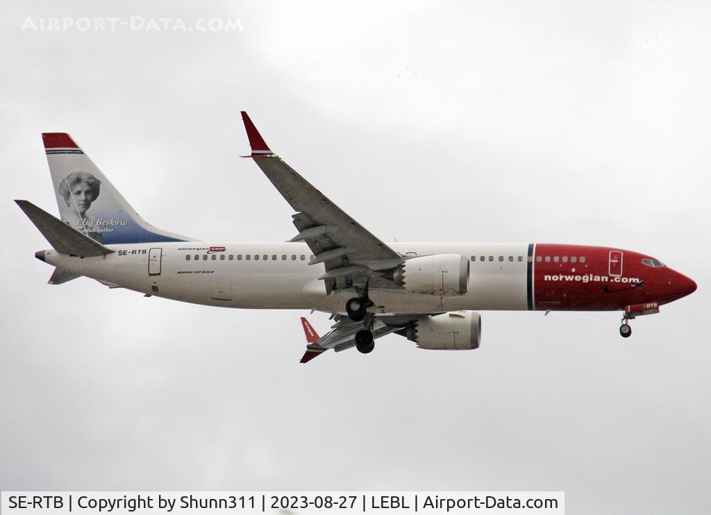 SE-RTB, 2018 Boeing 737-8 MAX C/N 63972, Landing rwy 24R