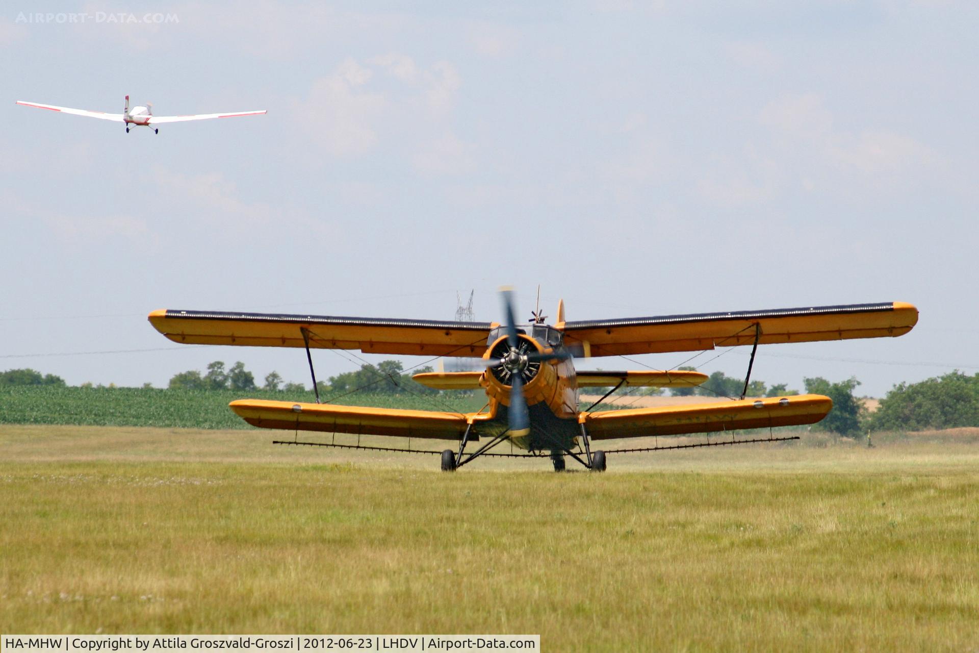 HA-MHW, 1974 PZL-Mielec AN-2R C/N 1G158-60, LHDV - Dunaújváros-Kisapostag Airport, Hungary AIRSHOW 2012