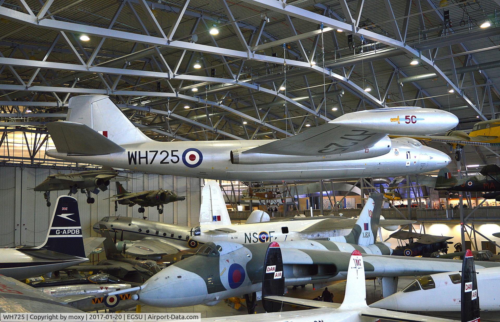 WH725, 1953 English Electric Canberra B.2 C/N EEP71206, English Electric Canberra B.2 at Duxford.