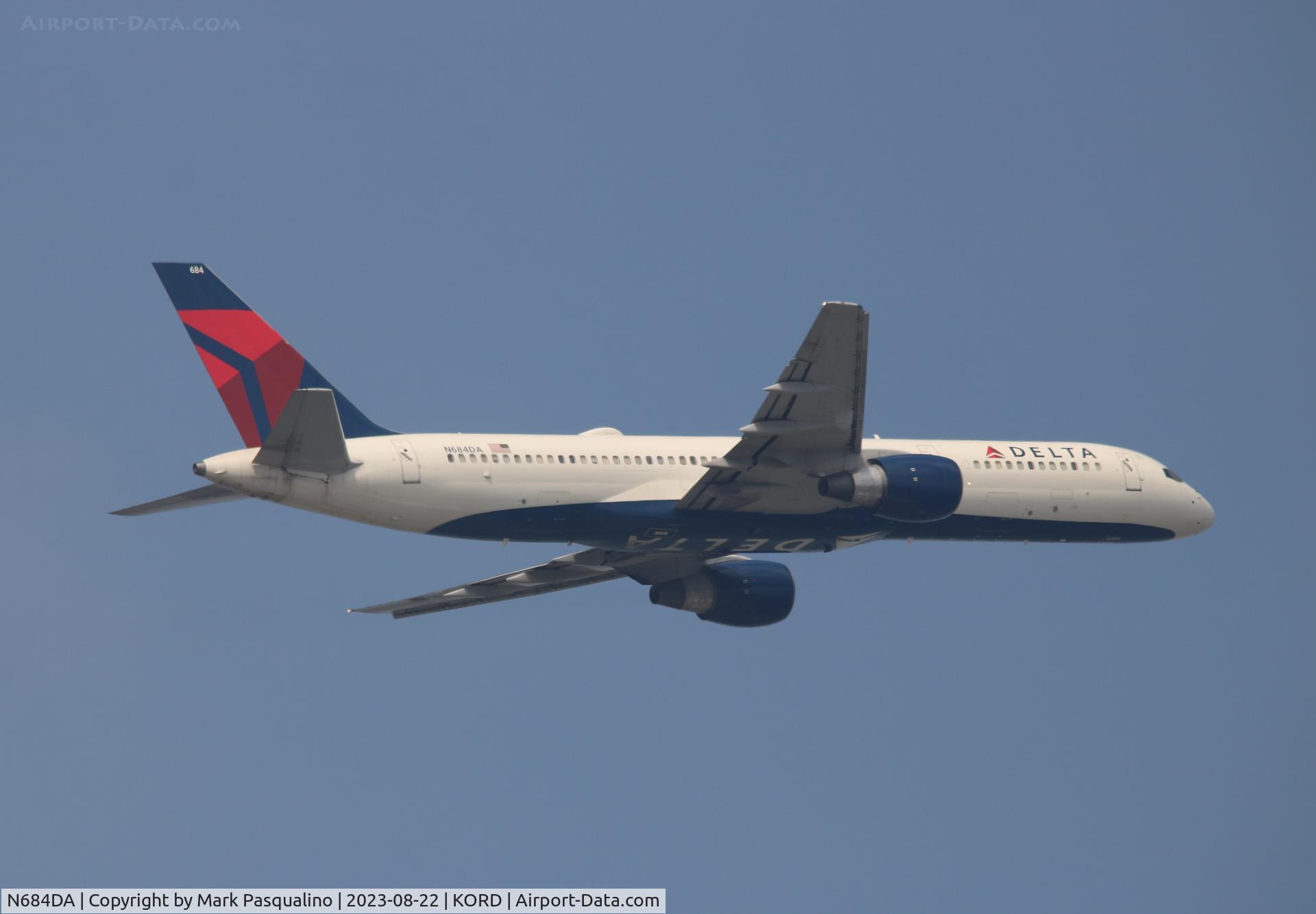 N684DA, 1993 Boeing 757-232 C/N 27104, Boeing 757-232