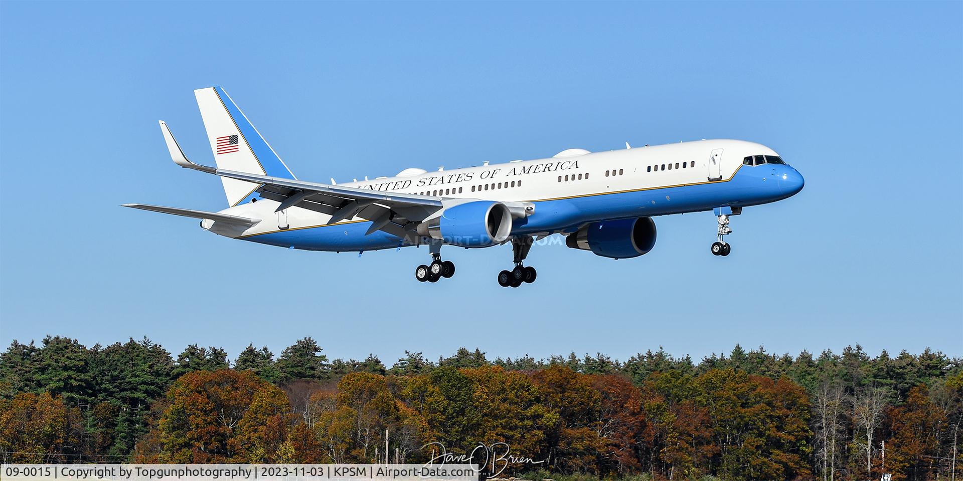 09-0015, 1991 Boeing C-32A (757-2Q8) C/N 25044, SAM46 coming into PSM as a backup while the POTUS is in Maine.