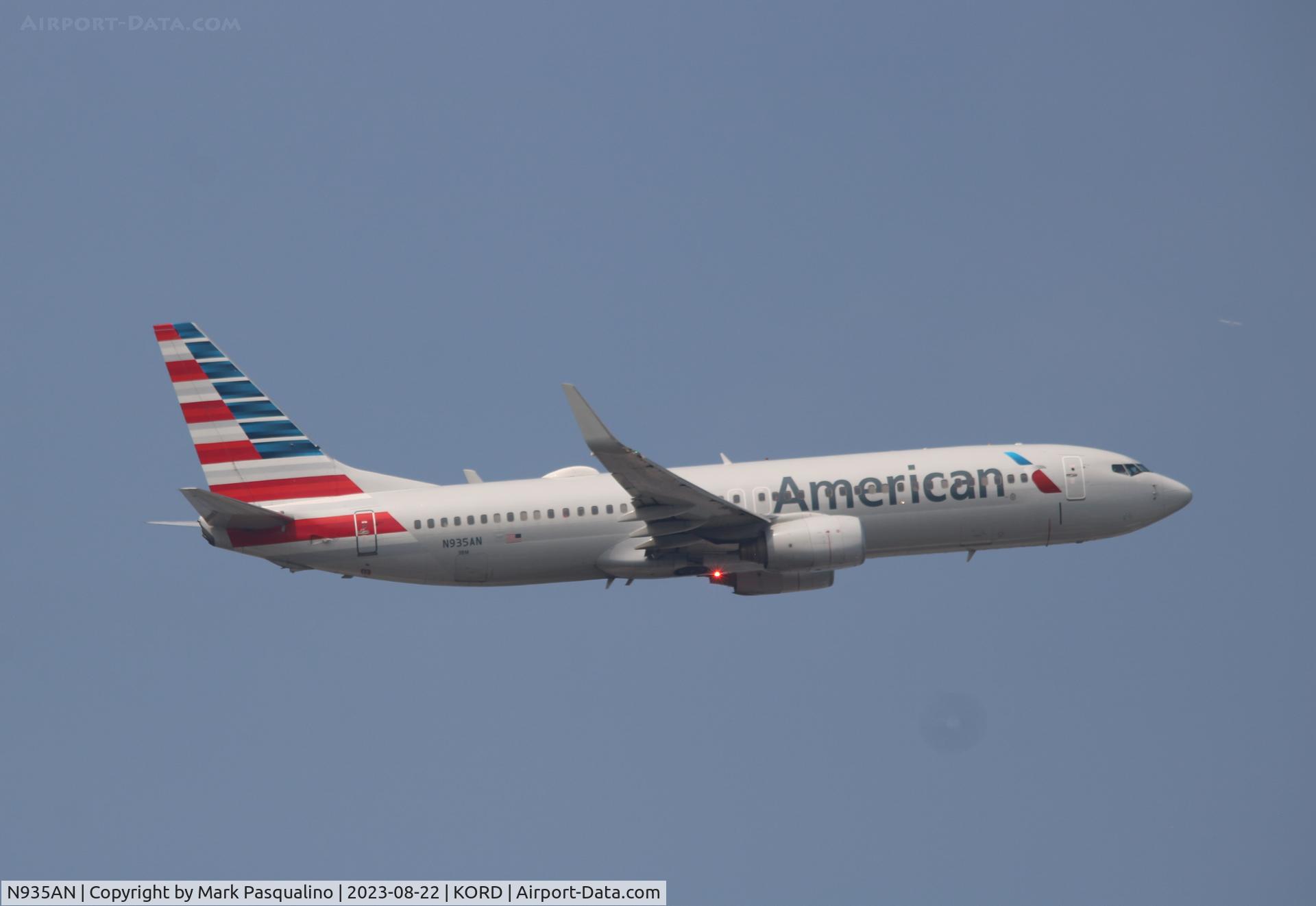 N935AN, 2000 Boeing 737-823 C/N 30081, Boeing 737-823