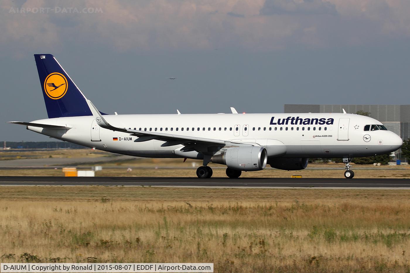 D-AIUM, 2015 Airbus A320-214 C/N 6577, at fra