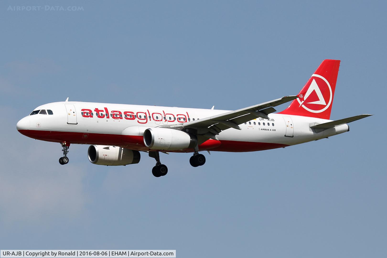 UR-AJB, 1997 Airbus A320-233 C/N 733, at spl