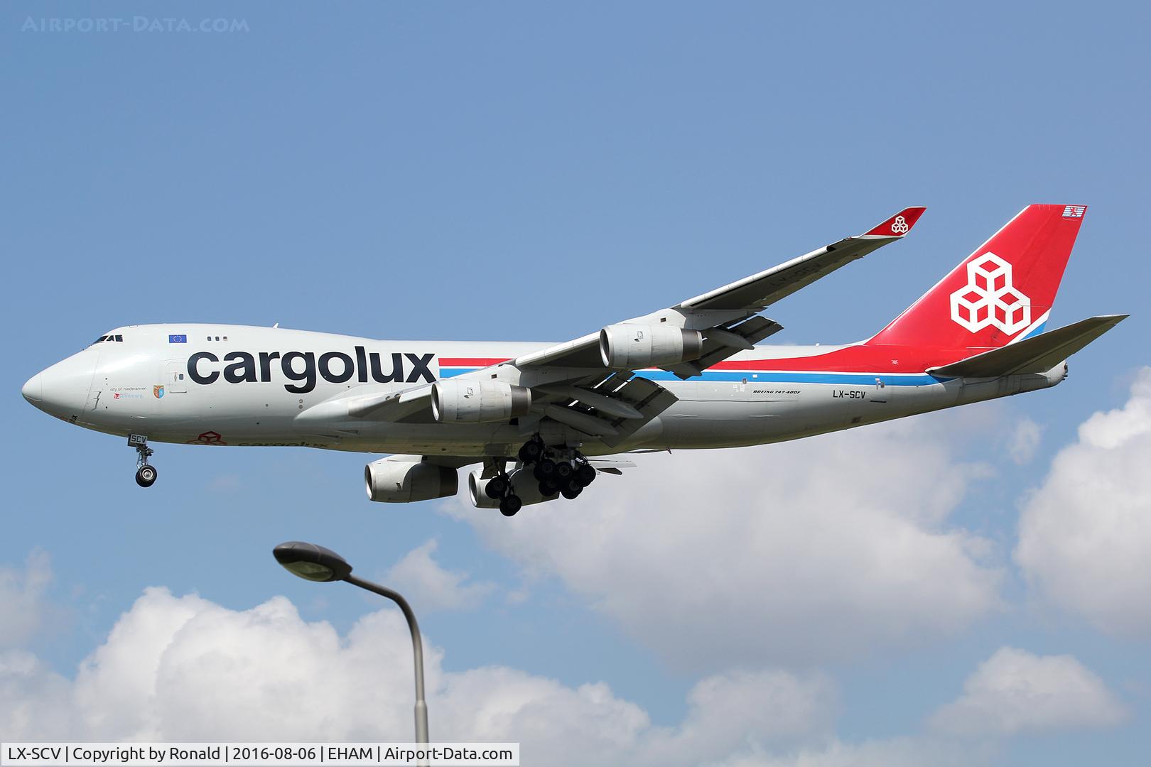 LX-SCV, 2001 Boeing 747-4R7F/SCD C/N 29733, st spl