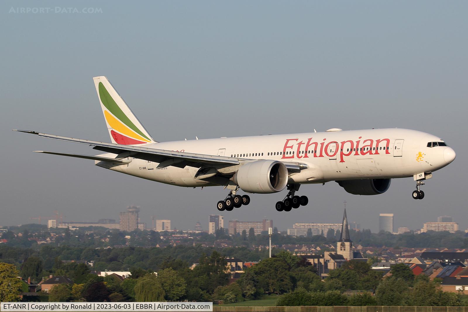 ET-ANR, 2011 Boeing 777-260/LR C/N 40774, at bru