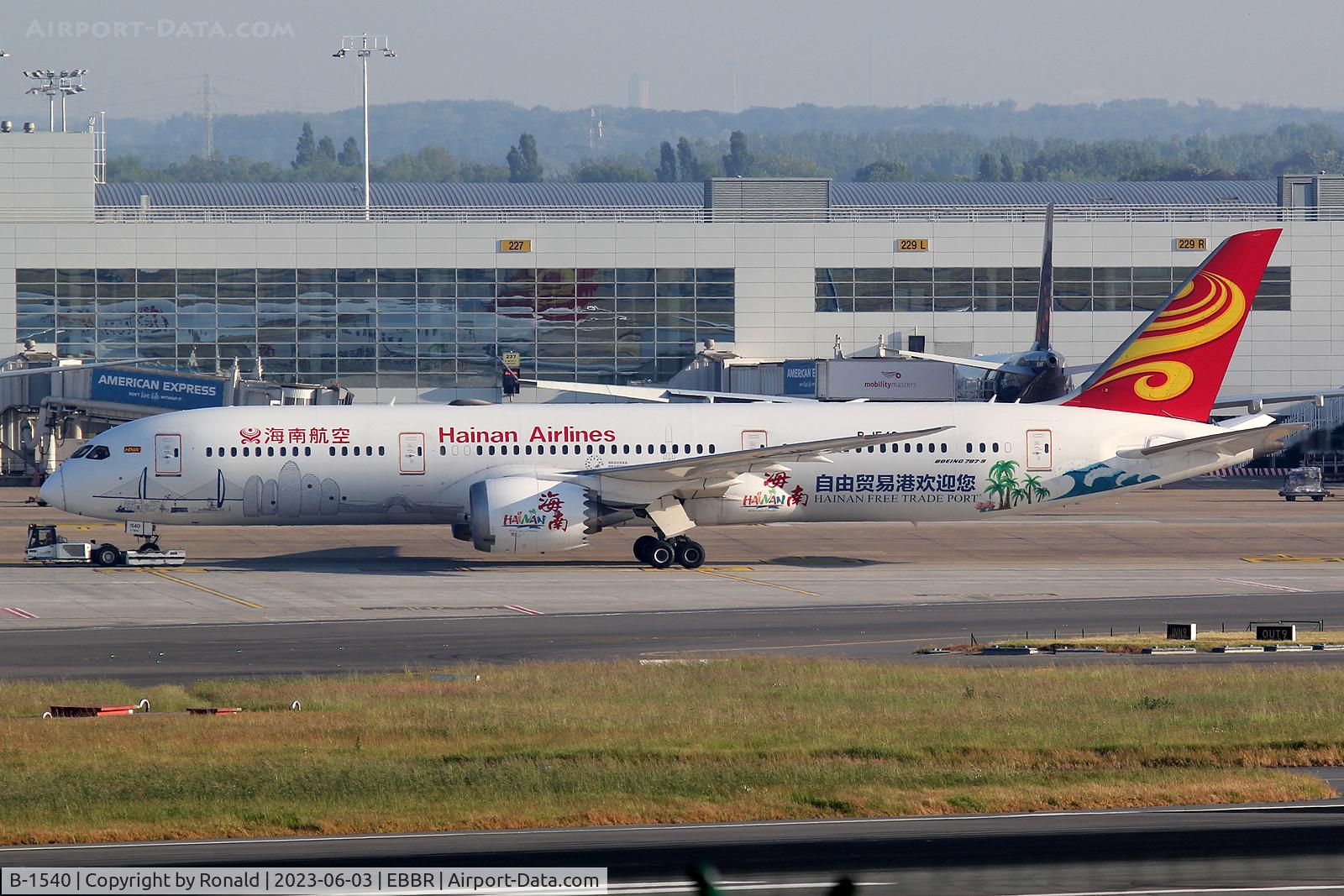 B-1540, 2016 Boeing 787-94P Dreamliner C/N 62715, at bru