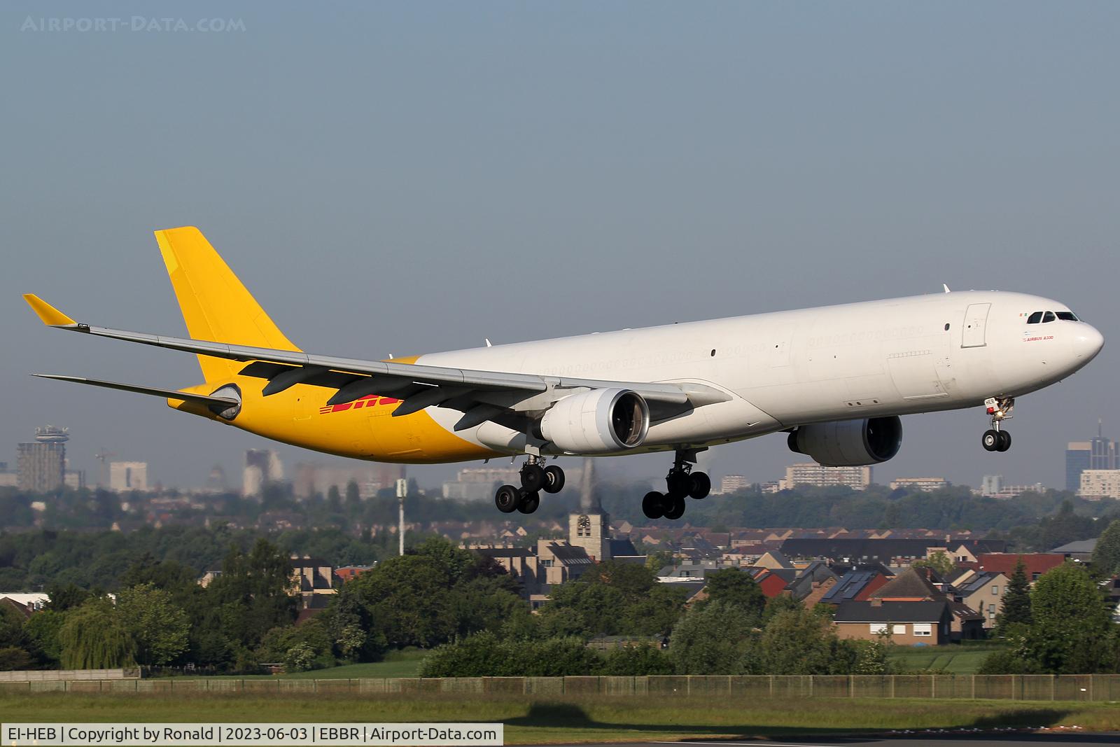 EI-HEB, 1996 Airbus A330-322F C/N 0127, at bru