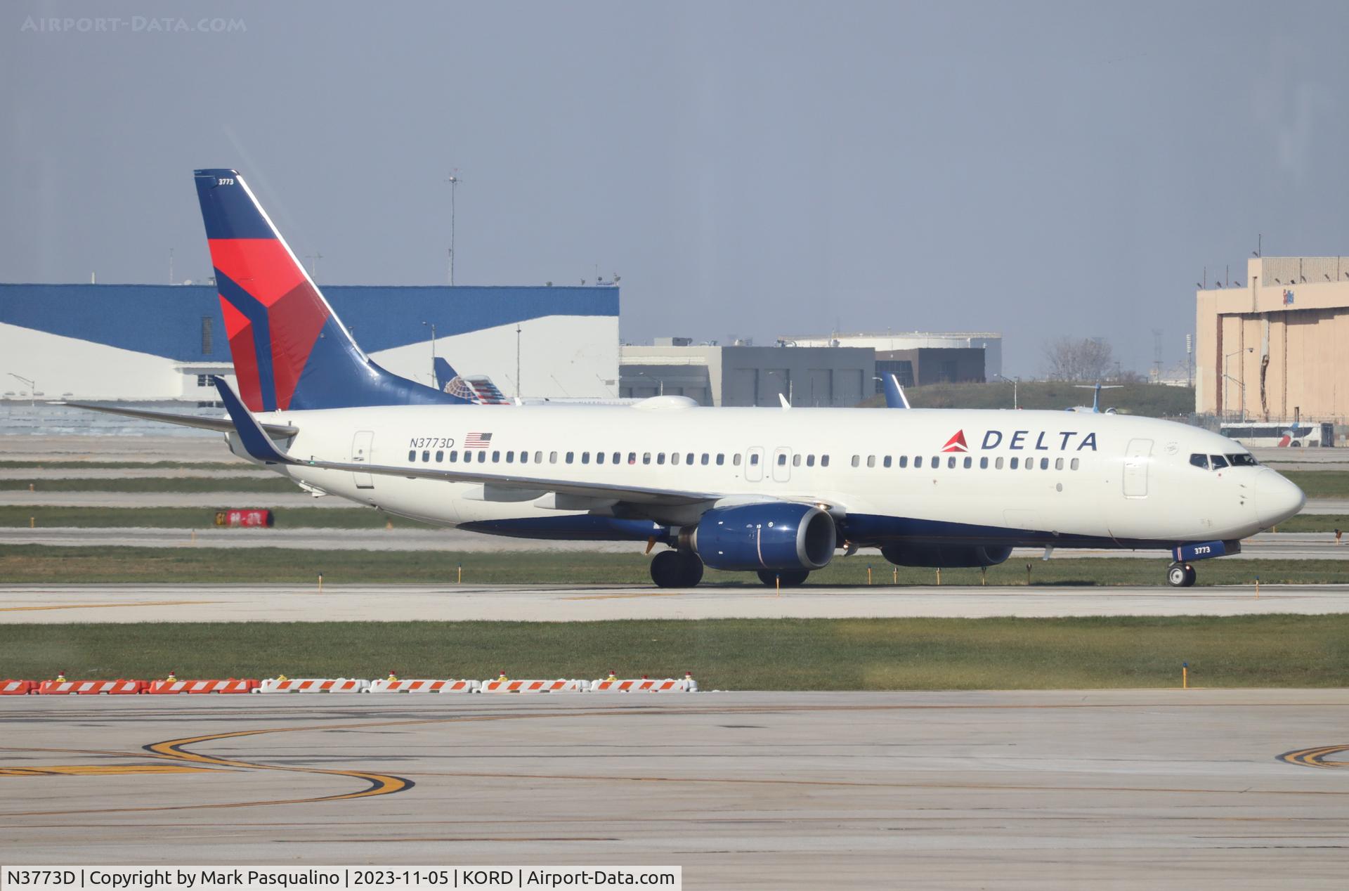 N3773D, 2010 Boeing 737-832 C/N 30825, Boeing 737-832